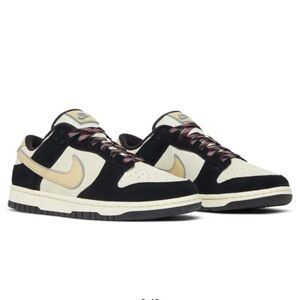 Nike dunk LX black suede WOMEN 6.5
